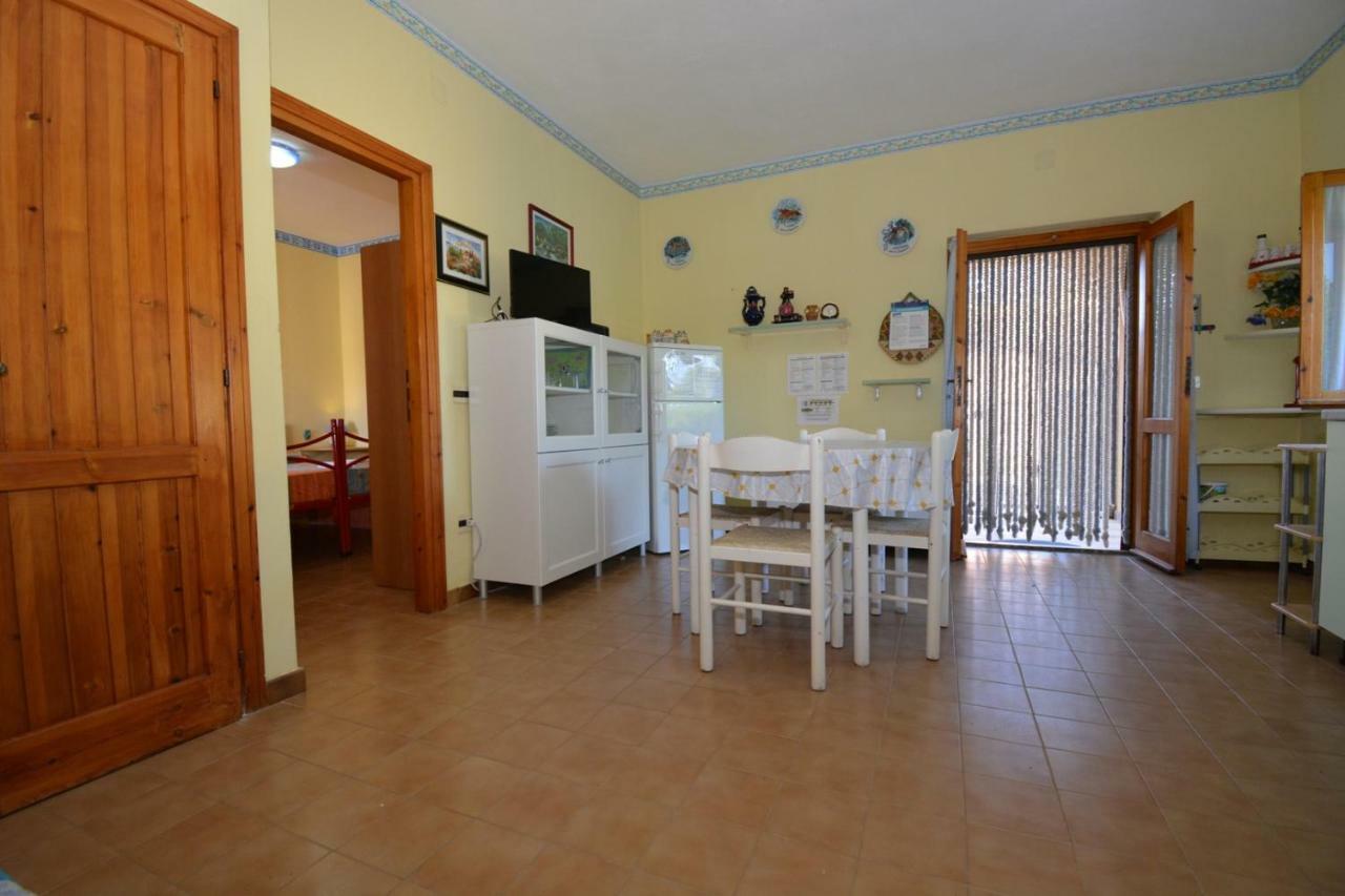 Casa Nadia Appartement San Teodoro  Buitenkant foto